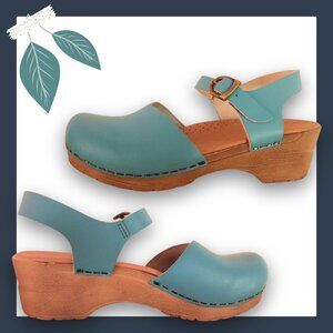 Sanita Closed Toe Clog Sandal | Size 6.5 US | 37 EU | Teal | LIKE NEW